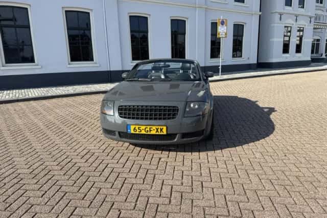 Audi TT (2000) thumbnail 4