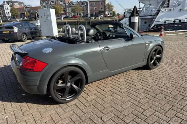 Audi TT (2000) thumbnail 6