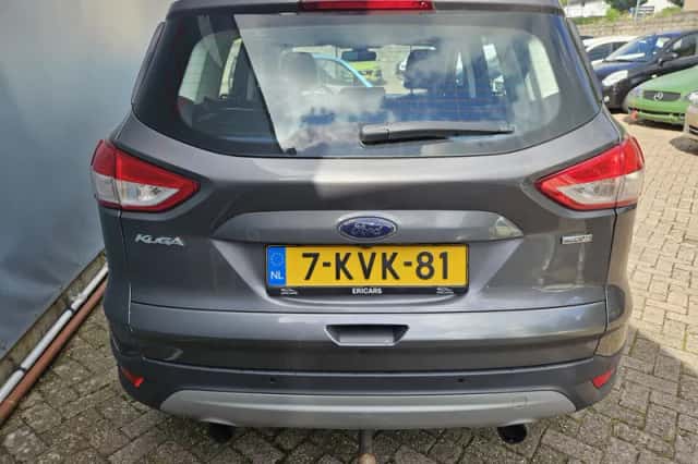 Ford Kuga (2013) thumbnail 5