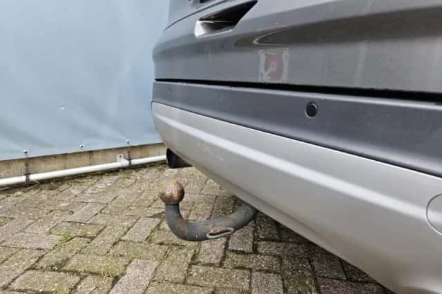 Ford Kuga (2013) thumbnail 6