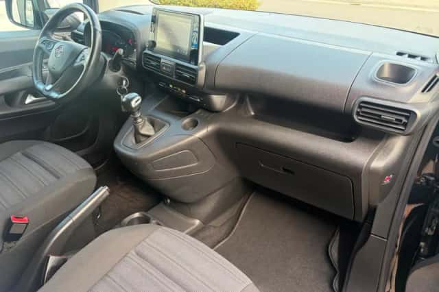 Opel Combo (2020) thumbnail 4