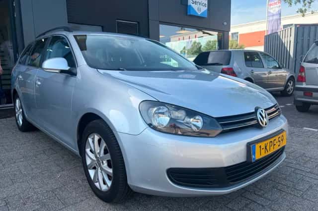 Volkswagen Golf (2013) thumbnail 4