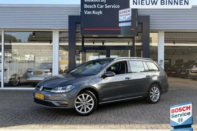 Volkswagen Golf (2018) thumbnail 1