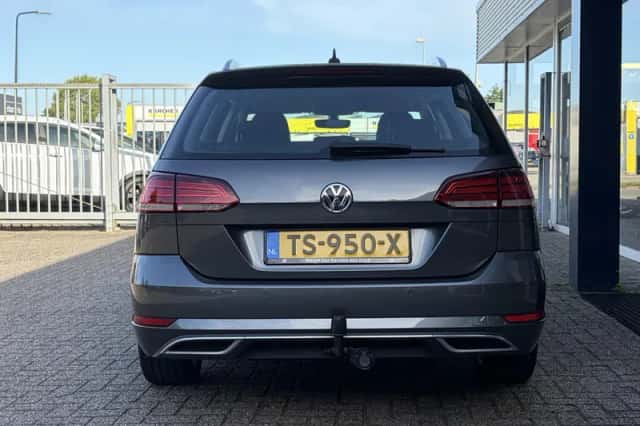 Volkswagen Golf (2018) thumbnail 6