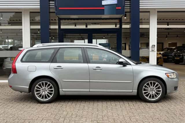 Volvo V50 (2010) thumbnail 4