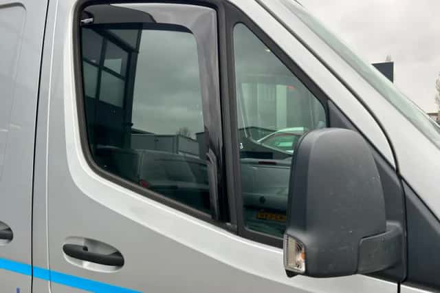 Mercedes-Benz Sprinter (2023) thumbnail 3