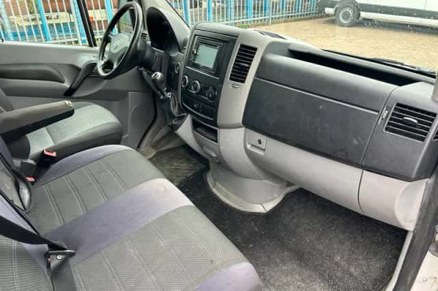 Volkswagen Crafter (2014) thumbnail 6