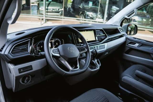 Volkswagen Transporter (2024) thumbnail 4