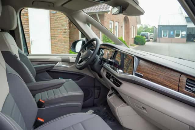 Volkswagen Multivan (2026) thumbnail 3