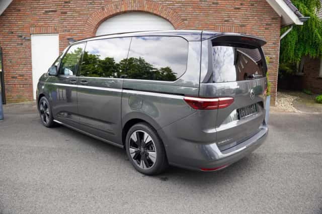 Volkswagen Multivan (2026) thumbnail 6