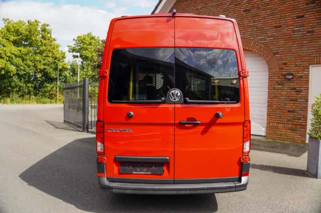 Volkswagen Crafter (2022) thumbnail 2