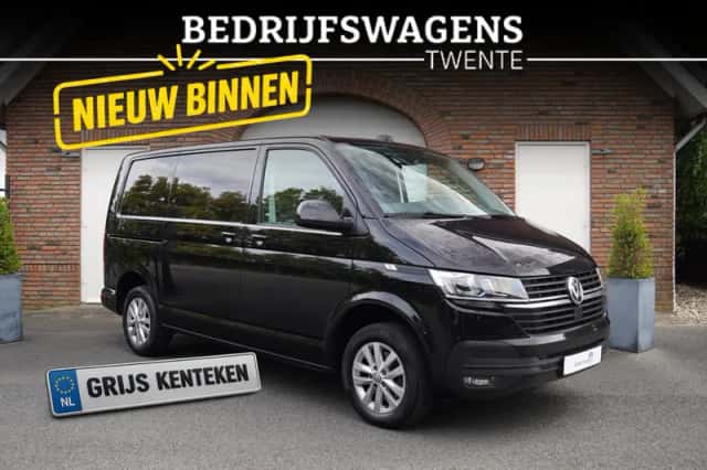 Volkswagen Transporter (2023) thumbnail 3