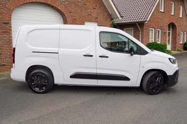 Fiat Doblò (2025) thumbnail 4