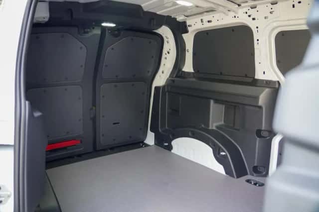 Volkswagen ID. Buzz Cargo (2026) thumbnail 6