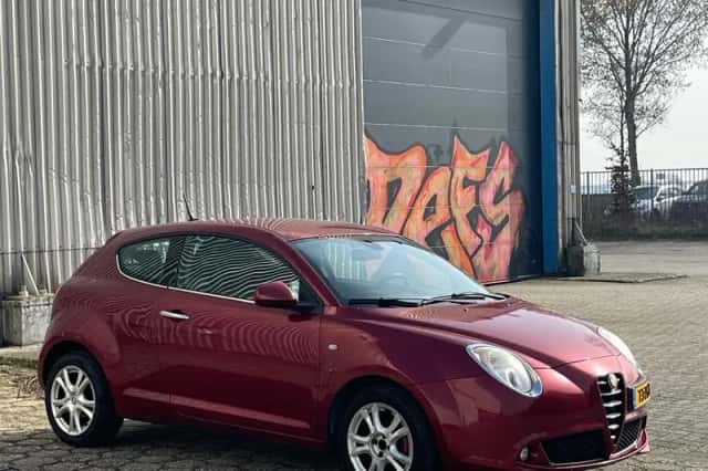 Alfa Romeo Mito (2012) thumbnail 3