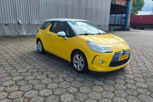 Citroën DS3 (2011) thumbnail 3