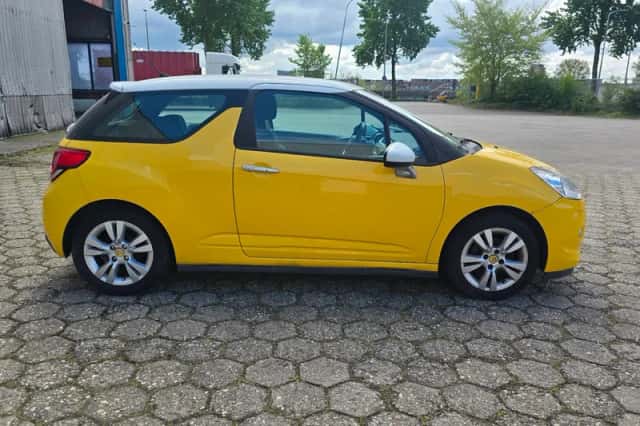 Citroën DS3 (2011) thumbnail 4
