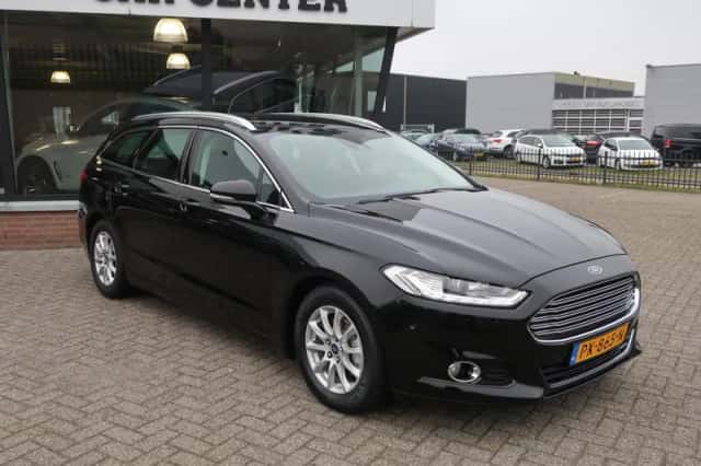 Ford Mondeo (2017) thumbnail 3