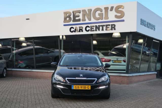 Peugeot 308 (2015) thumbnail 2