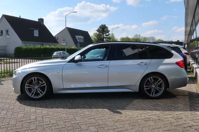 BMW 3-Serie (2017) thumbnail 4