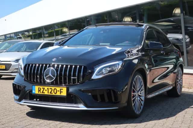 Mercedes-Benz GLA-Klasse (2018) thumbnail 1
