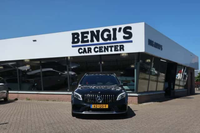 Mercedes-Benz GLA-Klasse (2018) thumbnail 2