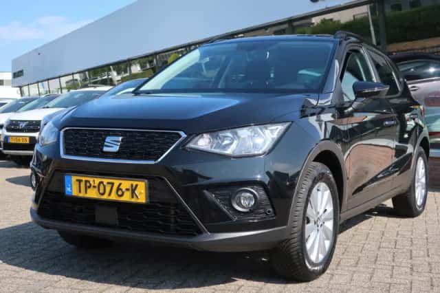 SEAT Arona (2018) thumbnail 1
