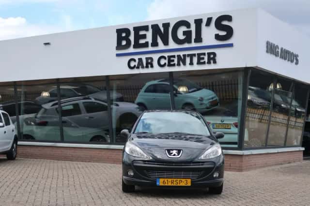 Peugeot 206+ (2011) thumbnail 2