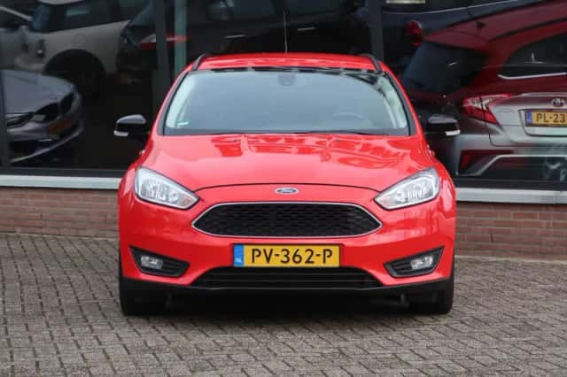 Ford Focus (2016) thumbnail 5