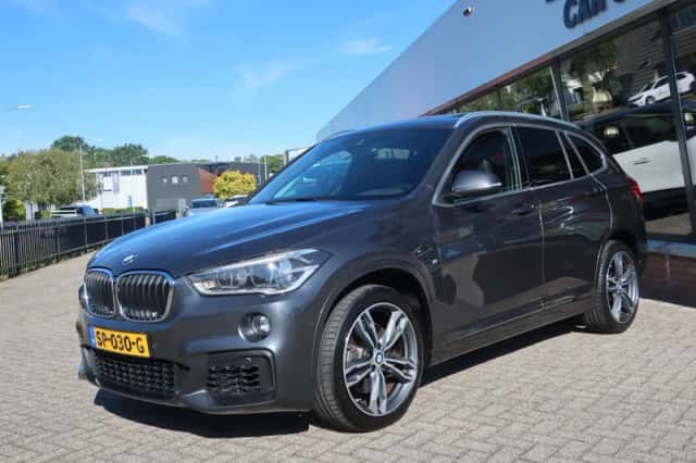 BMW X1 (2018) thumbnail 3