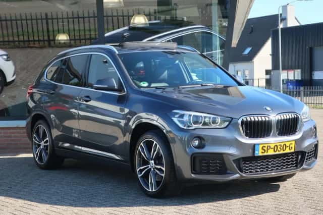BMW X1 (2018) thumbnail 6