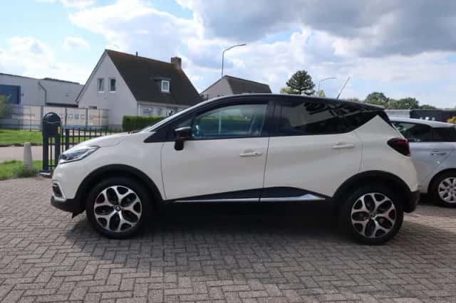 Renault Captur (2017) thumbnail 4