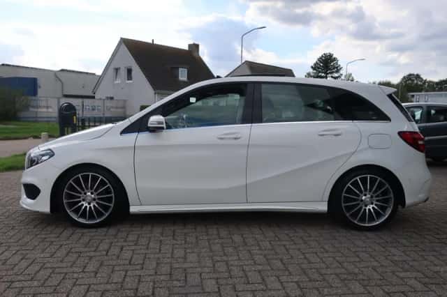 Mercedes-Benz B-Klasse (2016) thumbnail 5