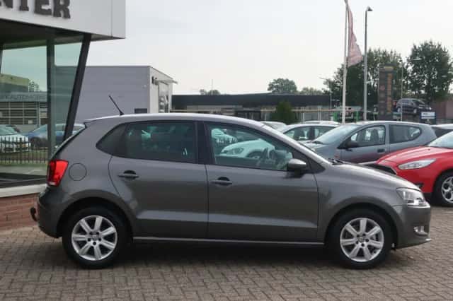 Volkswagen Polo (2013) thumbnail 5
