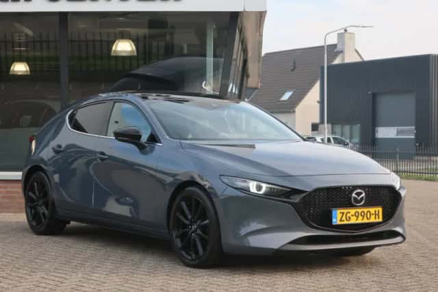 Mazda 3 (2019) thumbnail 4