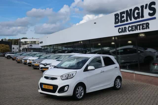 Kia Picanto (2012) thumbnail 2
