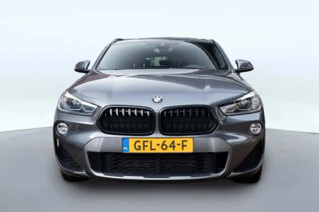 BMW X2 (2019) thumbnail 2