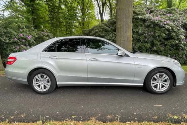 Mercedes-Benz E-Klasse (2011) thumbnail 2
