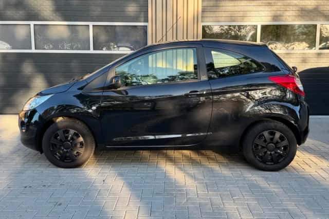 Ford Ka (2015) thumbnail 5