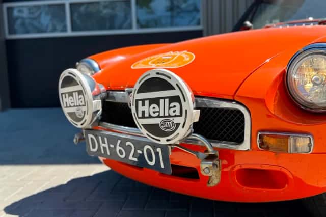 MG MGB (1970) thumbnail 3