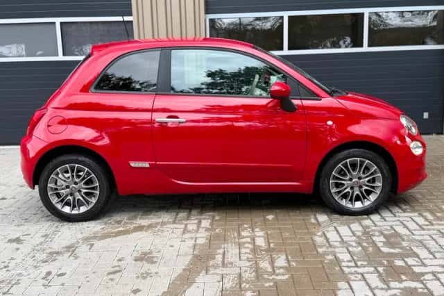 Fiat 500 (2017) thumbnail 2