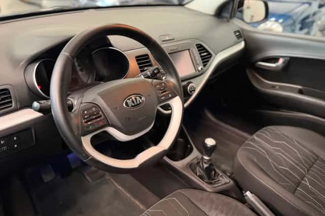 Kia Picanto (2016) thumbnail 5