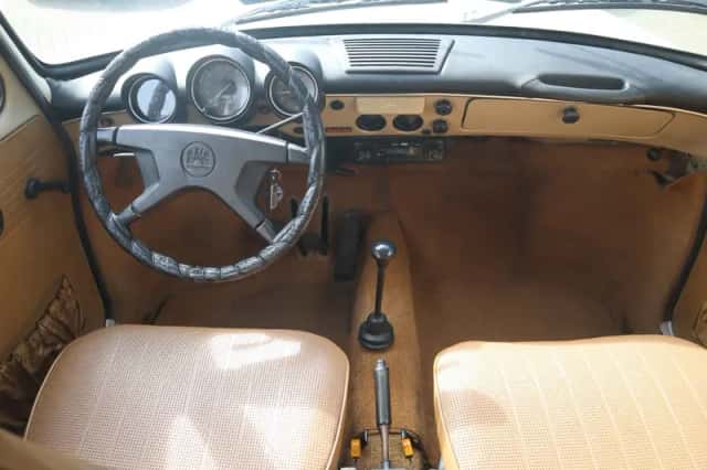 Volkswagen VARIANT (1972) thumbnail 5