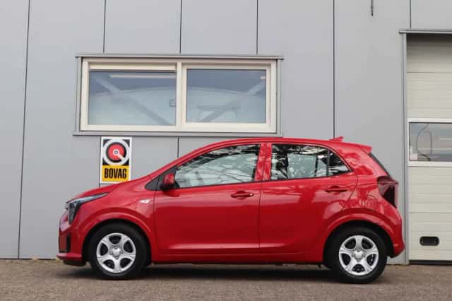Kia Picanto (2025) thumbnail 3
