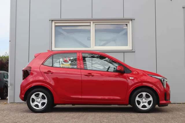 Kia Picanto (2025) thumbnail 4
