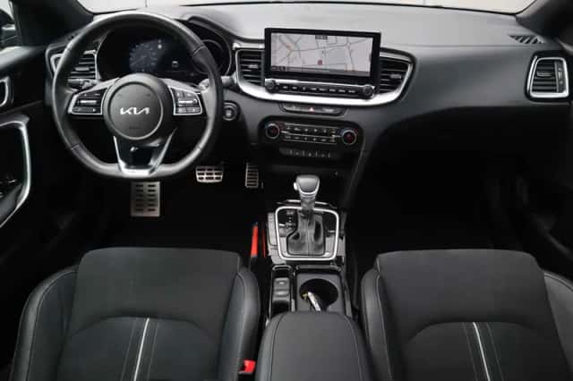 Kia Ceed (2025) thumbnail 6