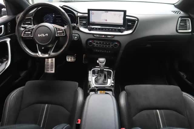 Kia ProCeed (2024) thumbnail 5