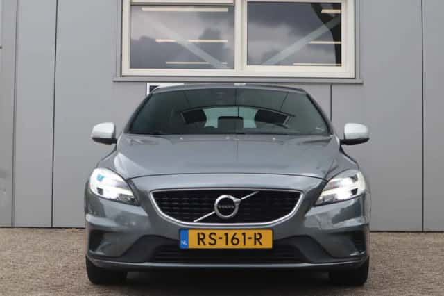 Volvo V40 (2018) thumbnail 6