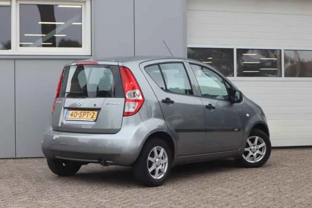 Suzuki Splash (2011) thumbnail 4