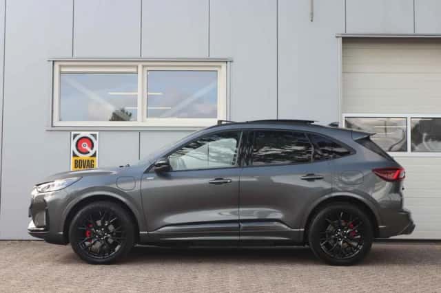 Ford Kuga (2026) thumbnail 4